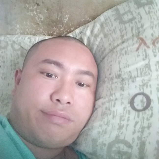 快乐挽手小蝴蝶的照片