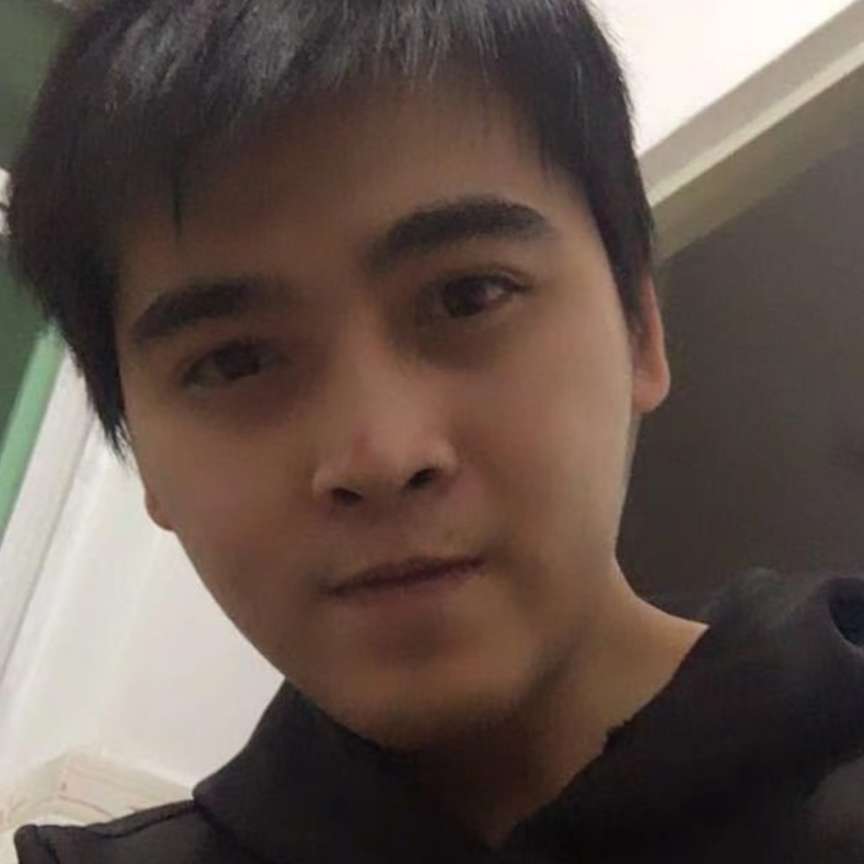 帅哥给沉静的照片