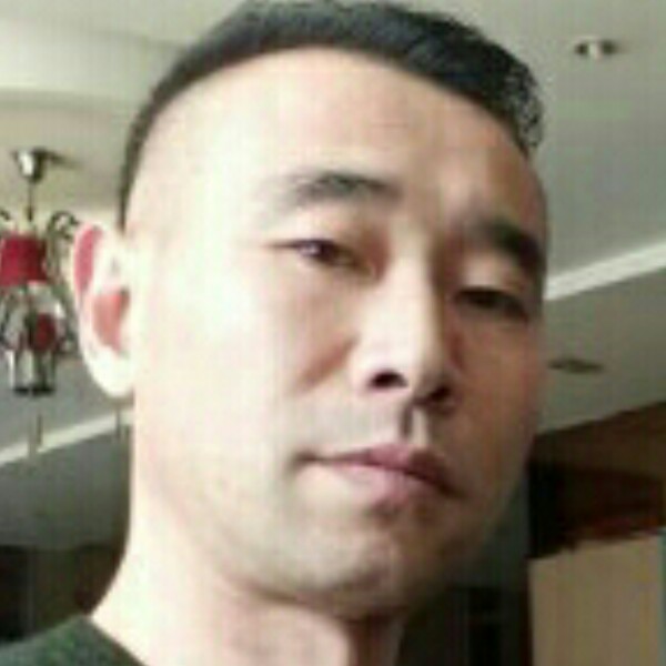 亲密小爱人的照片