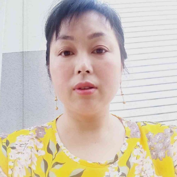 碧影邂逅纯真的照片