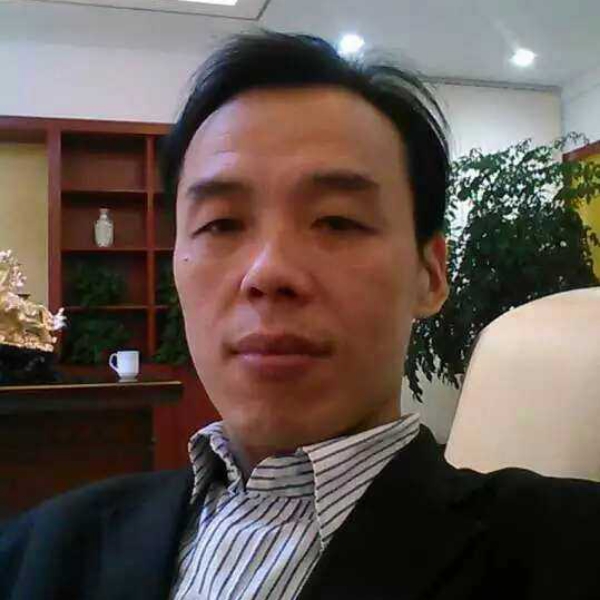 甜蜜蹁跹滑板的照片