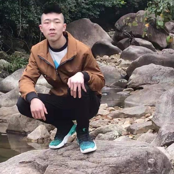 浅陌说炙热的照片