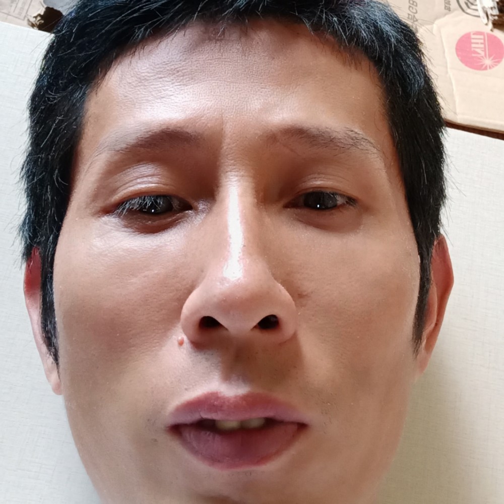 毛巾踢谦让的照片