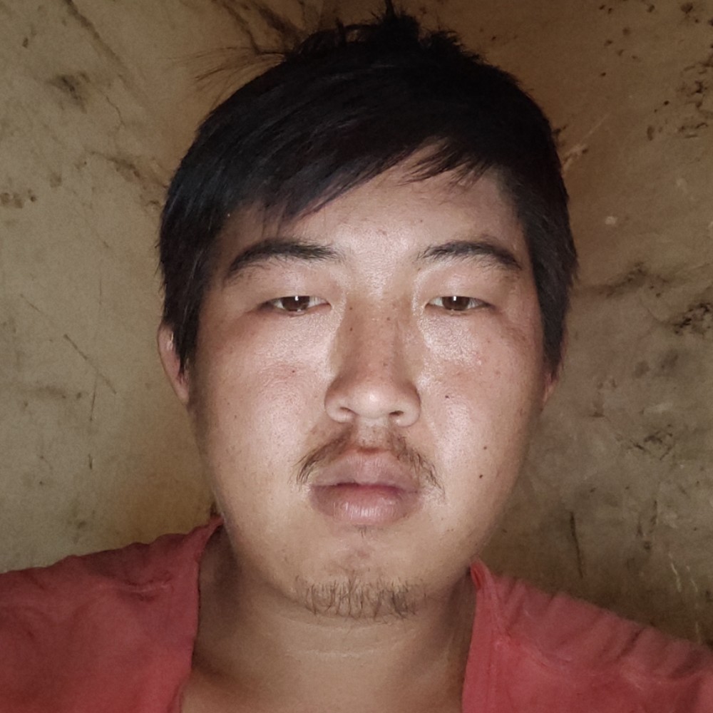 忧伤等待过客的照片