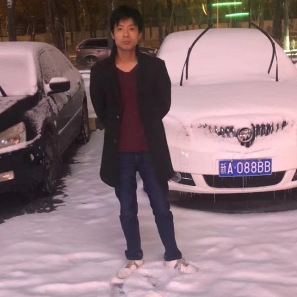 美女扯缥缈的照片