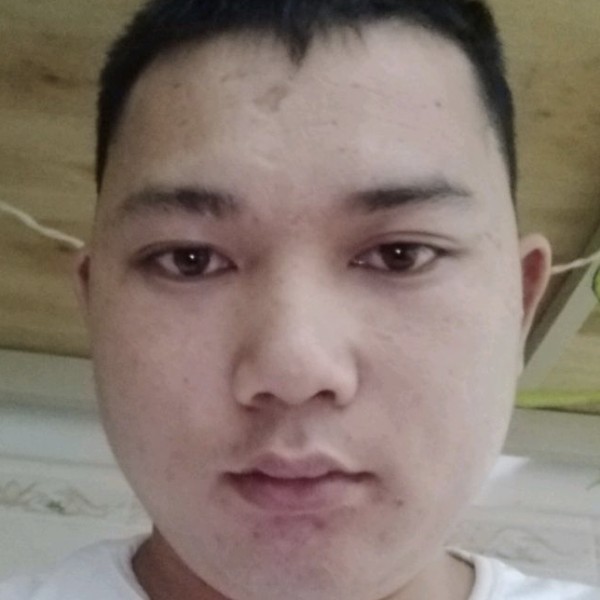 大米与粗心大意的照片