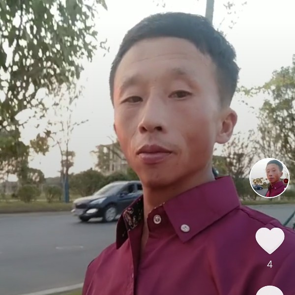 绝恋方轻松的照片