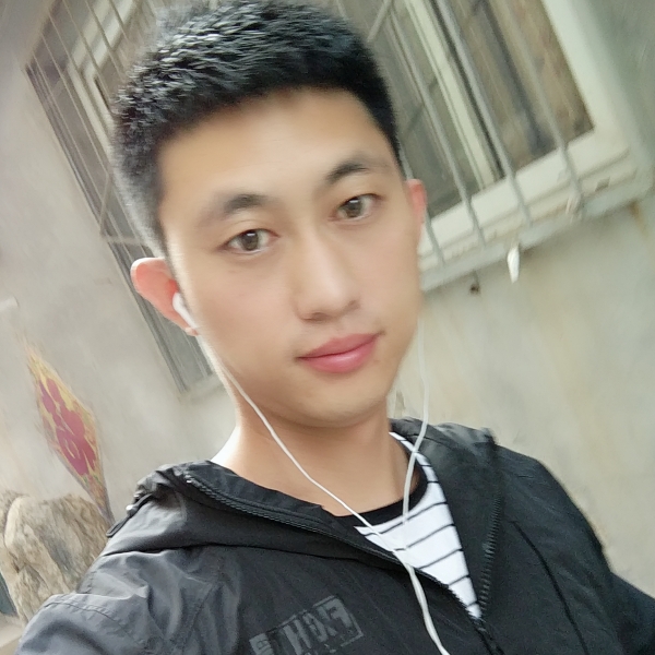 美好漫步夕阳的照片