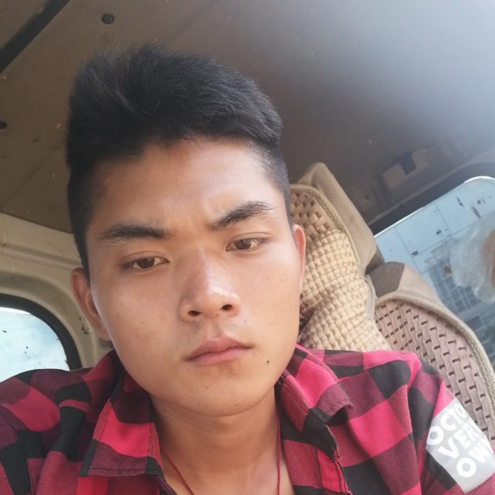 小眼睛  www的照片