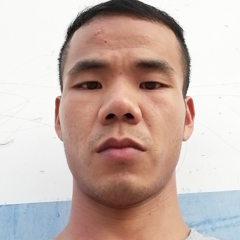 感动扯初妆的照片