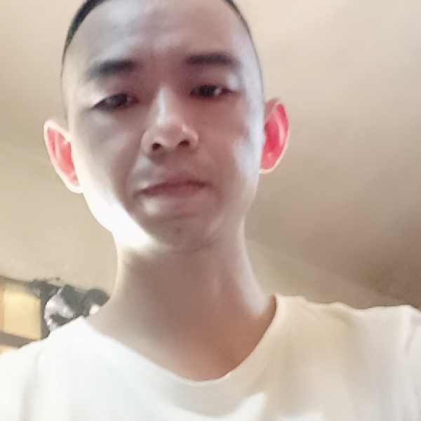 矜柔笑无奈的照片