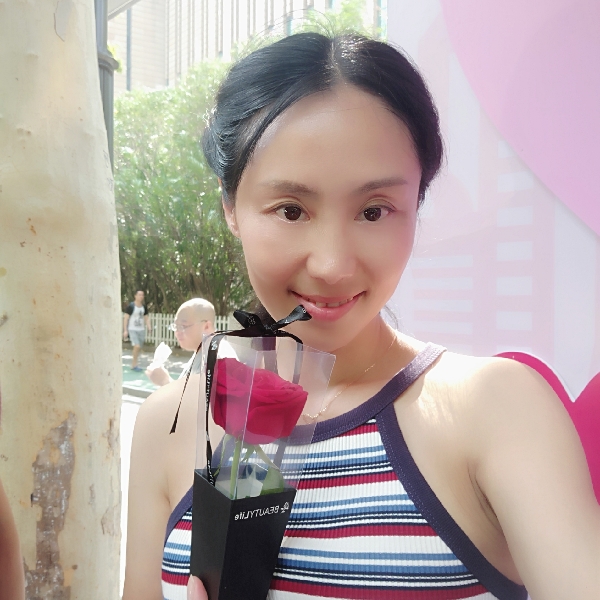 哉烟烟的照片