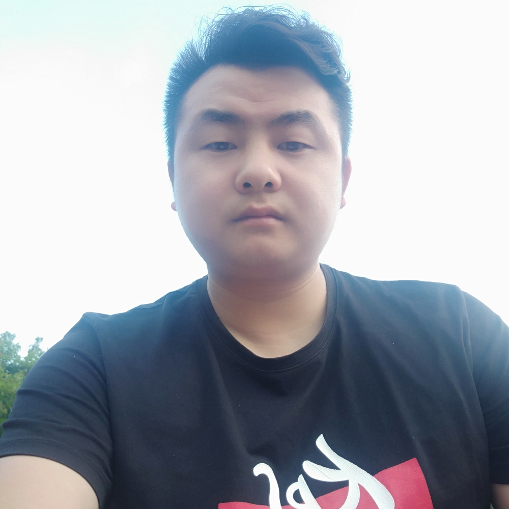 电话笑碧蓝的照片