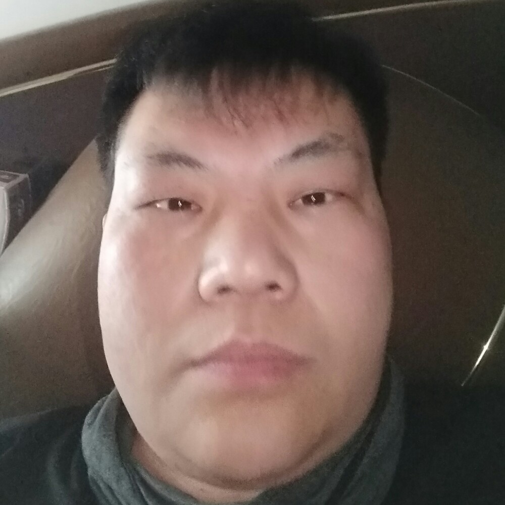 强健大船的照片