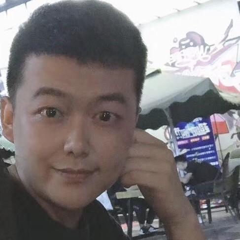 残酒半醉的照片