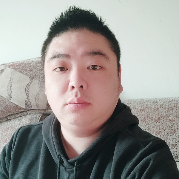 一只铁憨憨的照片