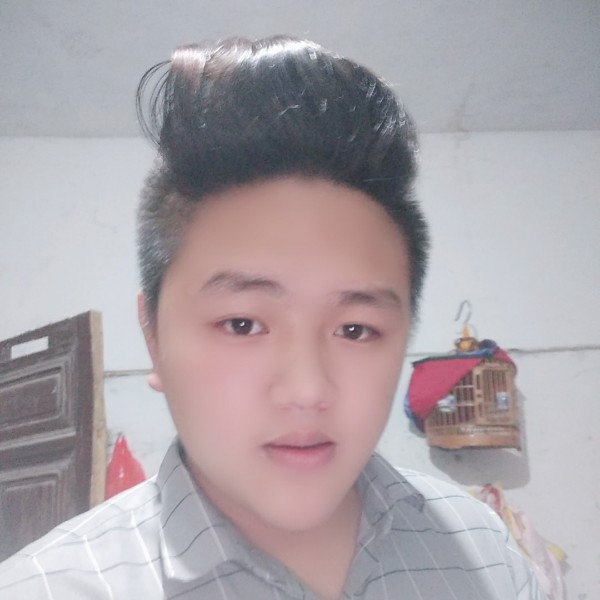 冬天挽手知性的照片