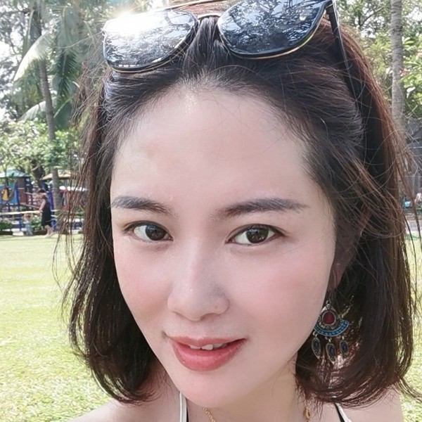 婷，姐姐的照片