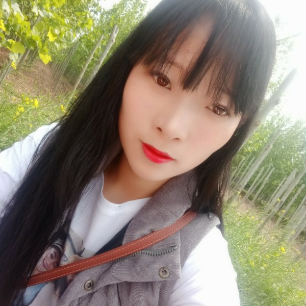 丫头的照片