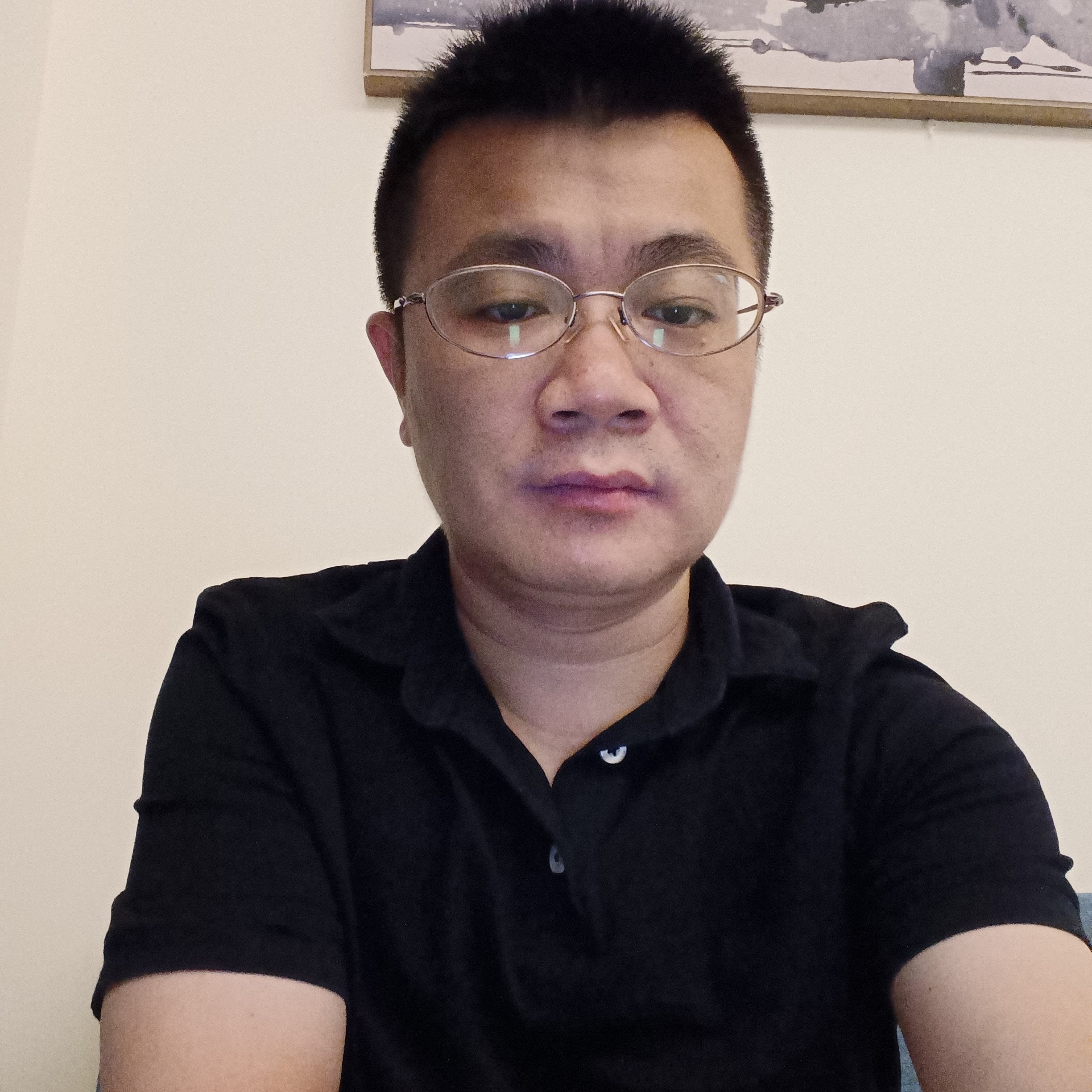 闪闪打暖光的照片