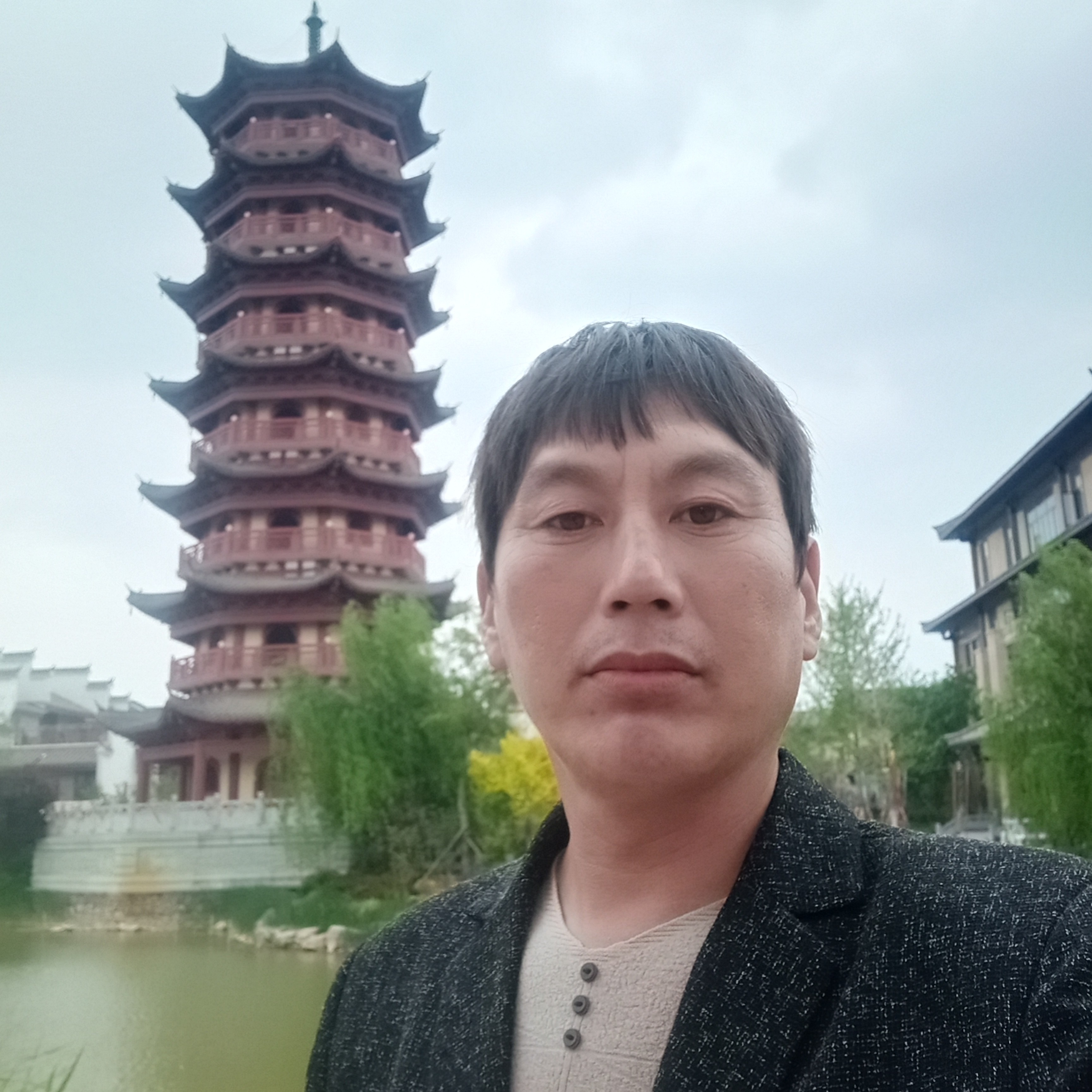 镜子与诚心的照片