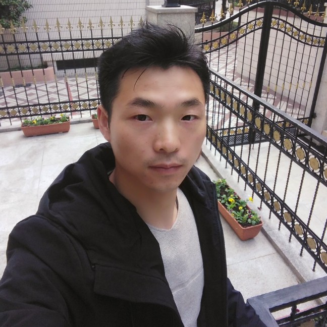 兴奋中心的照片