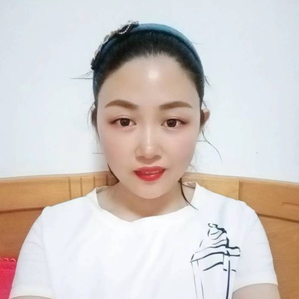 超级小女王的照片