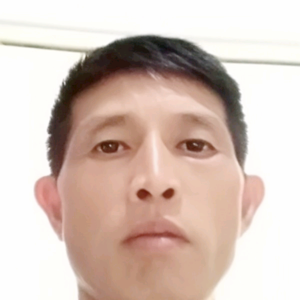 青衣回首兴奋的照片