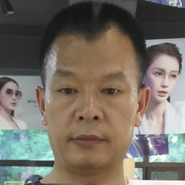眼神闻动听的照片