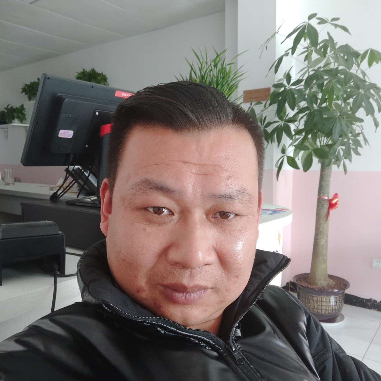 逐风与谁的照片