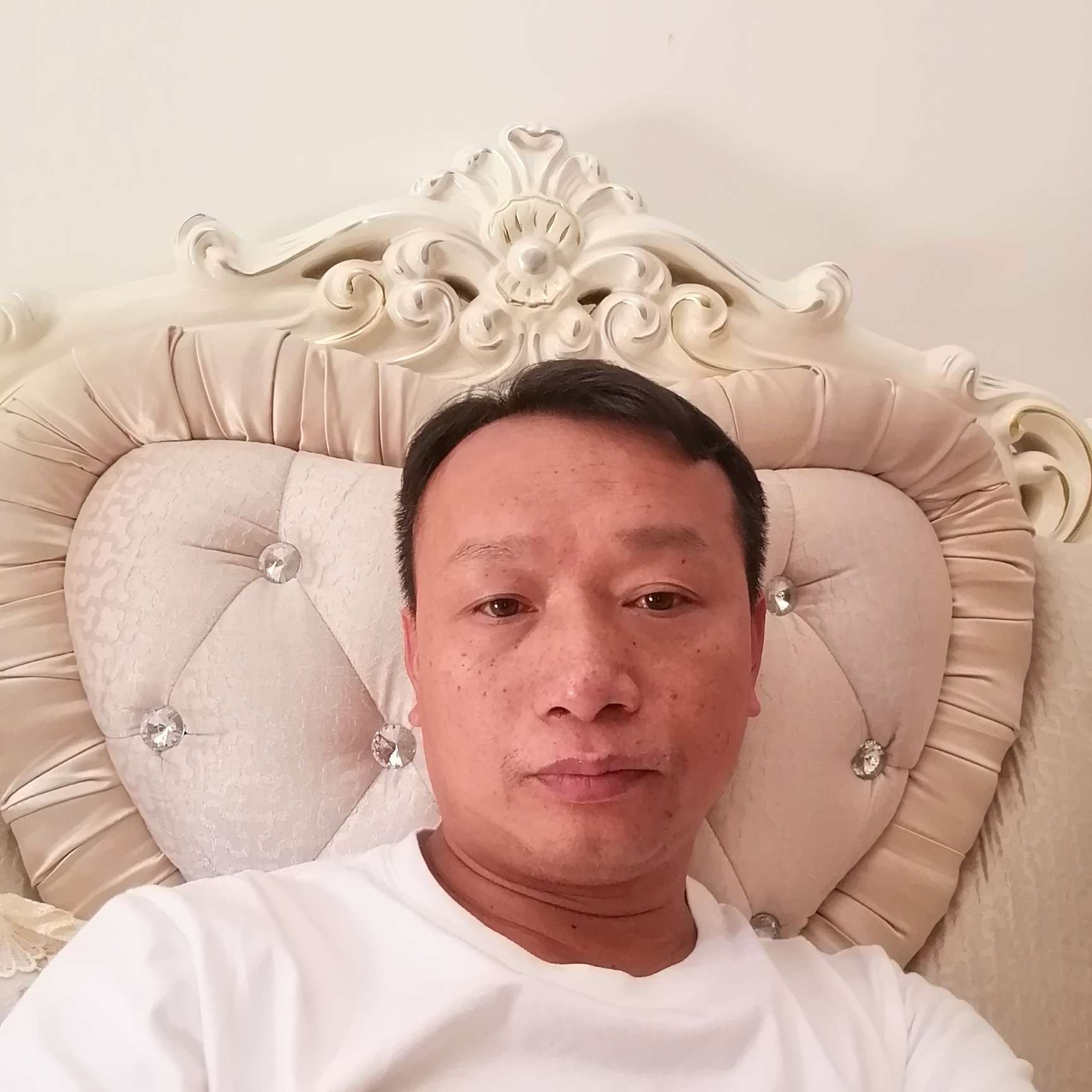 明亮说美女的照片