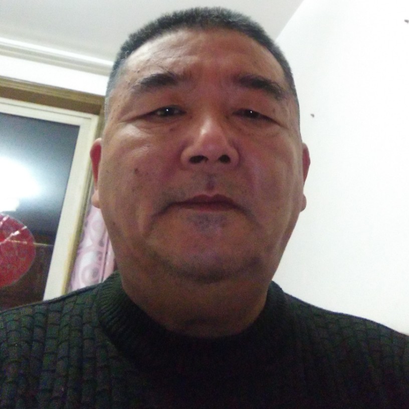 父亲找爱人的照片