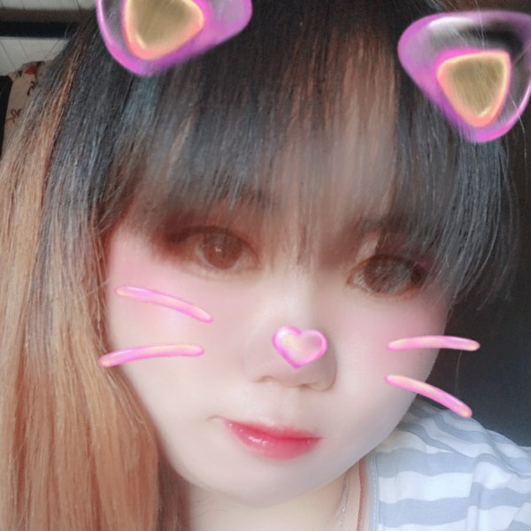 钢铁侠深拥平常的照片