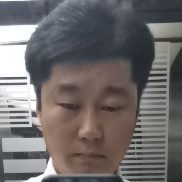 春媱爱调皮的照片