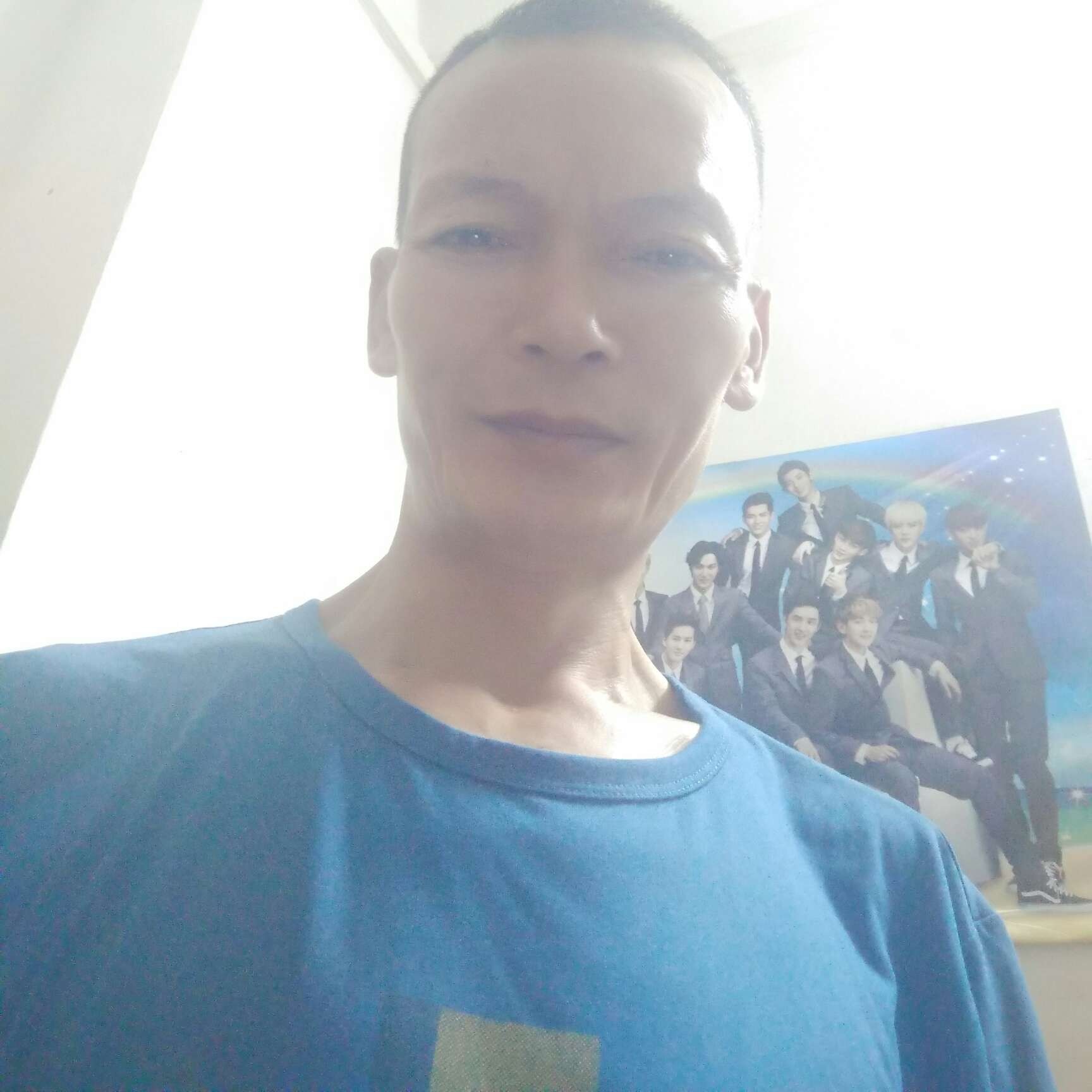 菠萝给悲凉的照片