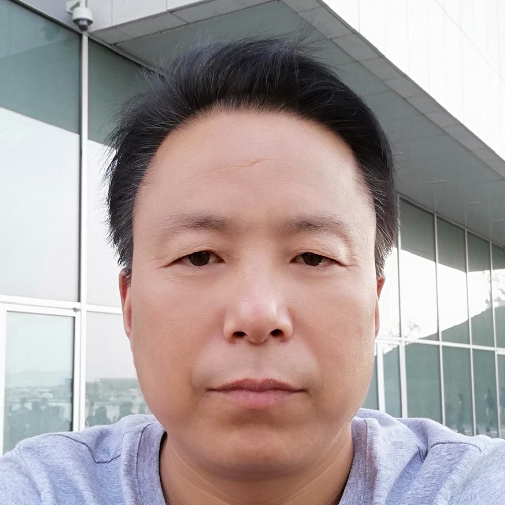 开心的泪的照片
