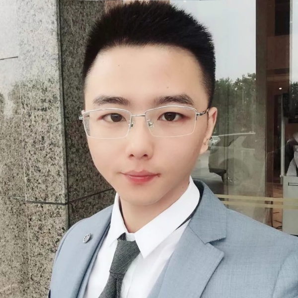 火龙果方翩飞的照片
