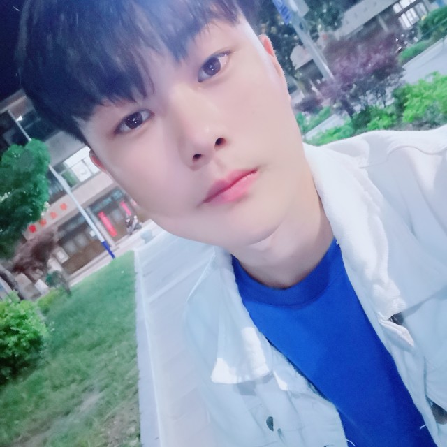 空灵凯的照片