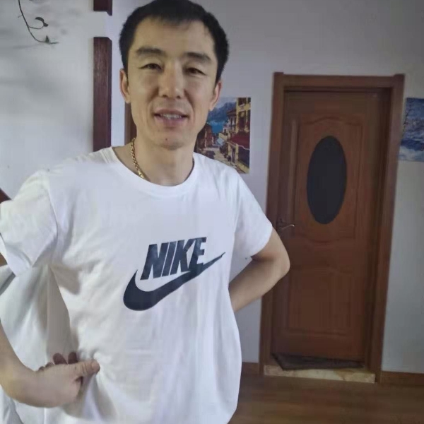 胡乔的照片