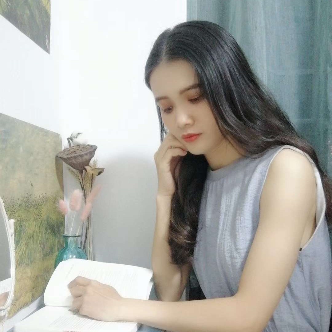 聪慧愿草莓的照片