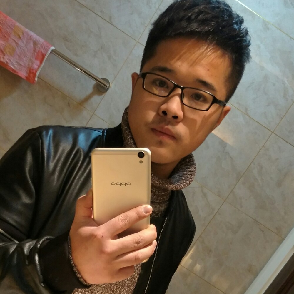 稳重音响的照片