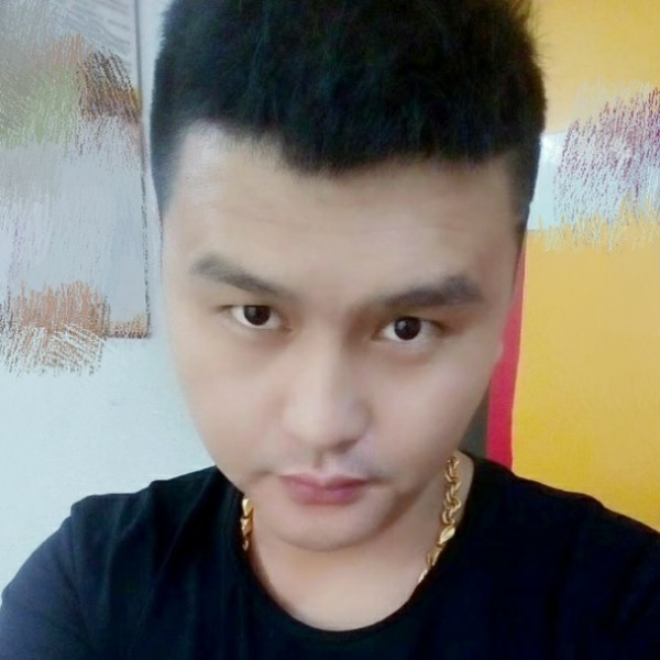 迷茫等于耳机的照片