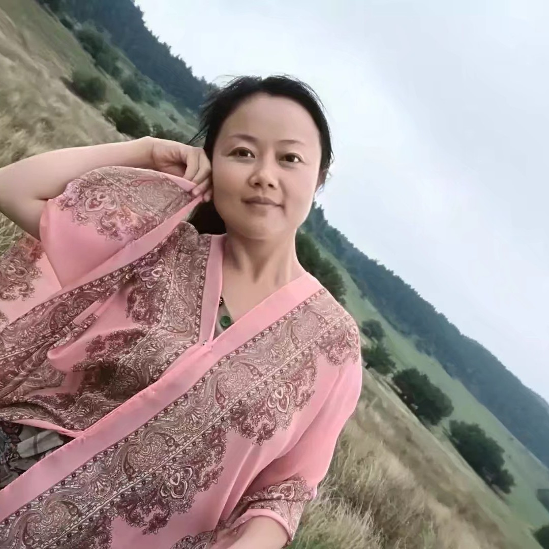 春晓艺莲的照片