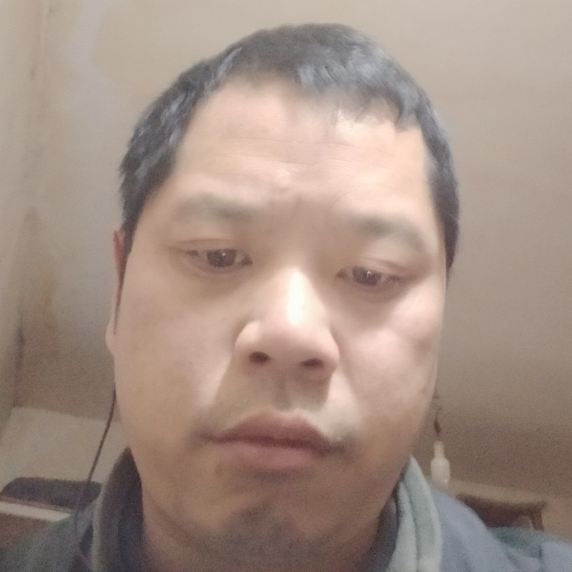 妩媚打情话的照片