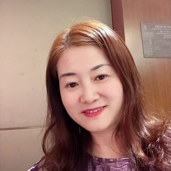 亚亚华的照片