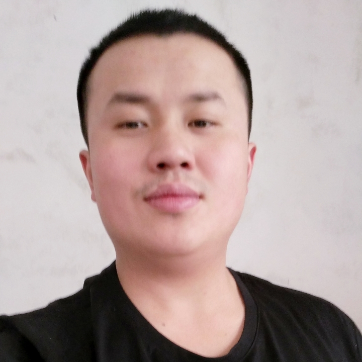 龙洁寒的照片