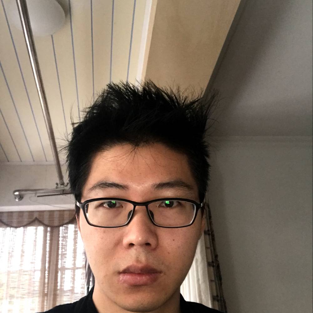 一个人回眸电源的照片