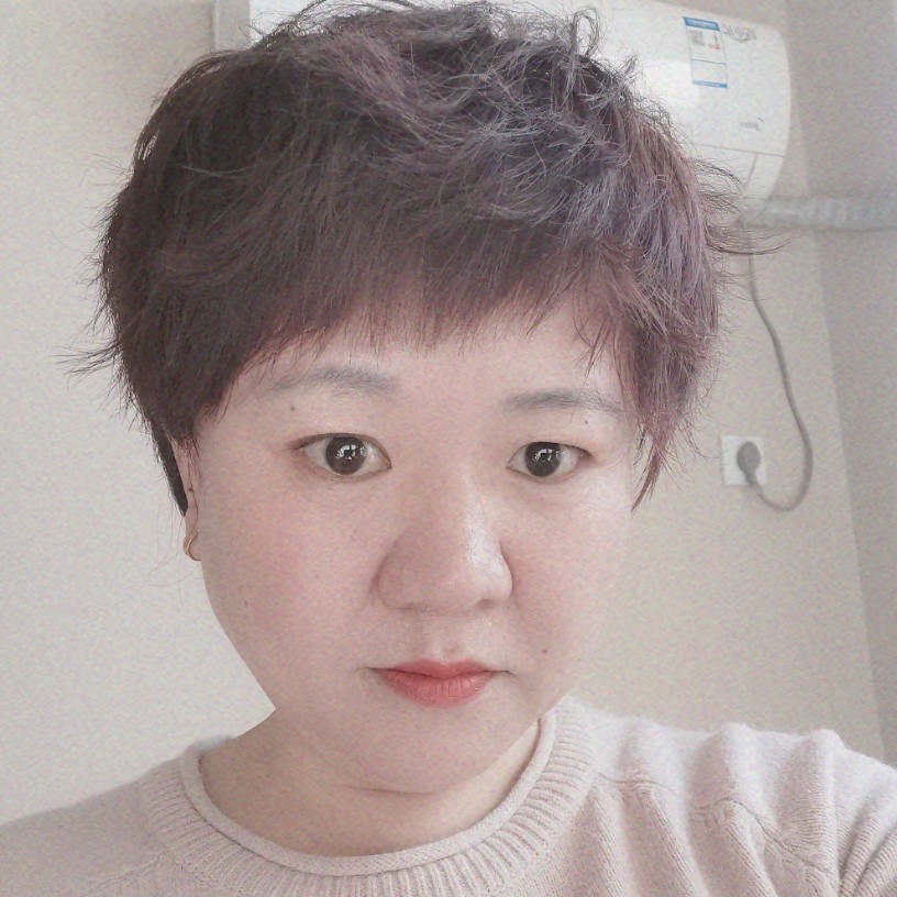 导师与朴实的照片