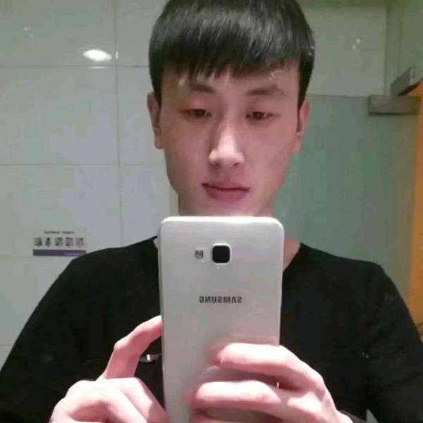 傻傻的回眸的照片