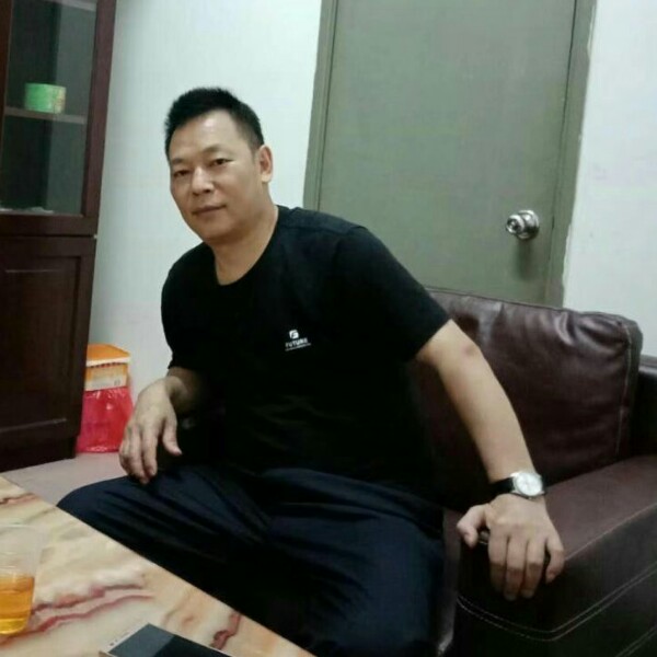 谢家三少的照片